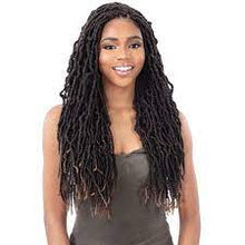 Load image into Gallery viewer, Model Model 3x Jamaican Loc 20"