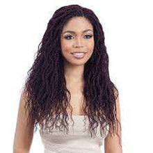 Load image into Gallery viewer, Model Model Wavy Feathered Twist 16"
